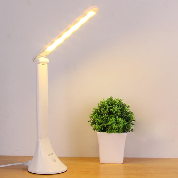 Powered 3 Dimming Desk Lamp